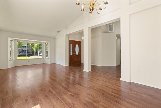 1619 Misty Wood Dr, Roseville, CA 95747