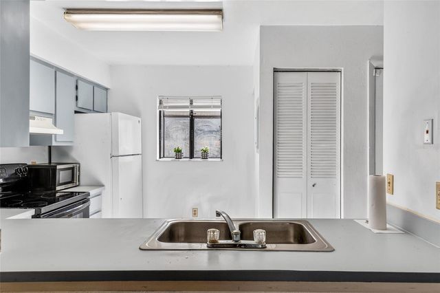 2116 SW 39TH DRIVE, Gainesville, FL 32607