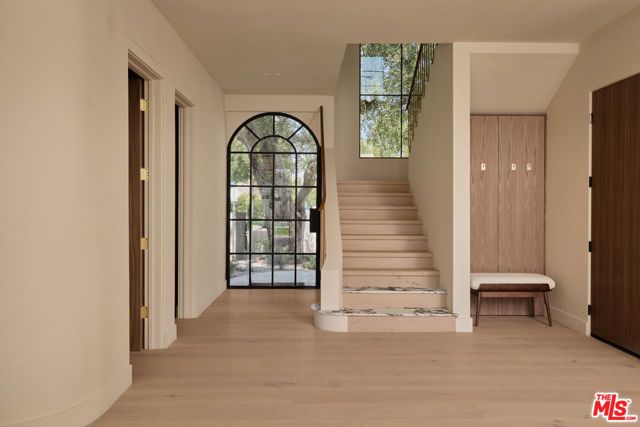 14000 Otsego Street, Sherman Oaks, CA 91423