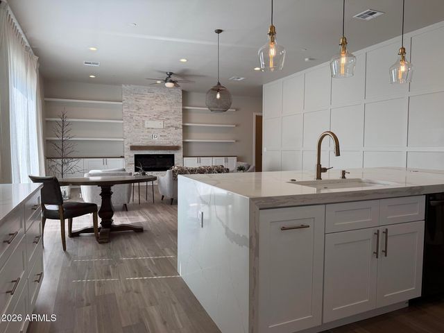 8736 E Joshua Tree Lane, Scottsdale, AZ 85266