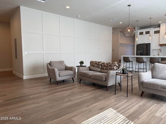 8736 E Joshua Tree Lane, Scottsdale, AZ 85266