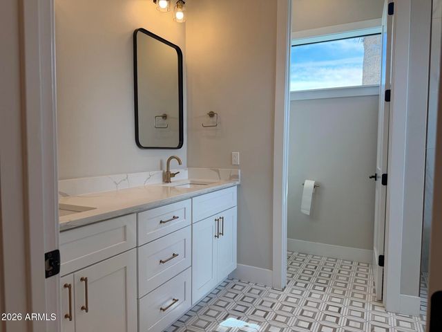 8736 E Joshua Tree Lane, Scottsdale, AZ 85266