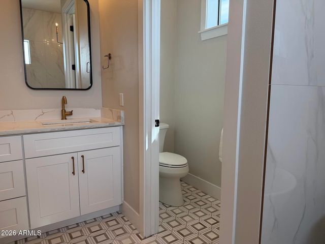 8736 E Joshua Tree Lane, Scottsdale, AZ 85266