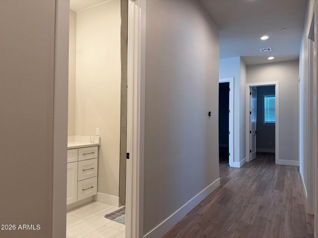 8736 E Joshua Tree Lane, Scottsdale, AZ 85266