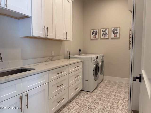 8736 E Joshua Tree Lane, Scottsdale, AZ 85266