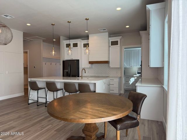 8736 E Joshua Tree Lane, Scottsdale, AZ 85266