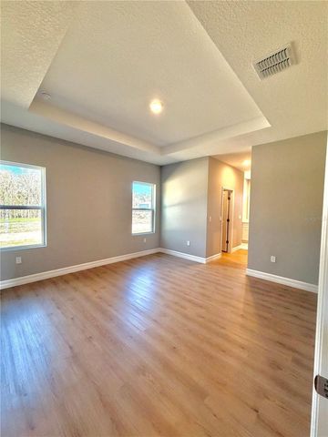 132 W PRAIRIE STREET, Center Hill, FL 33514