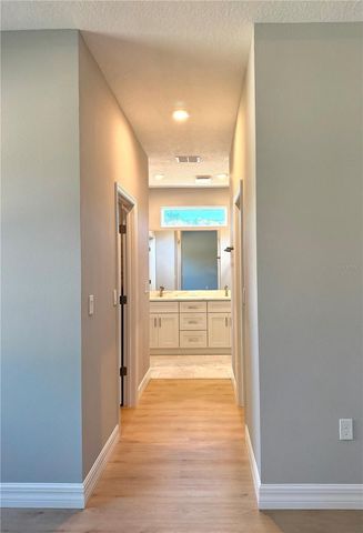 132 W PRAIRIE STREET, Center Hill, FL 33514