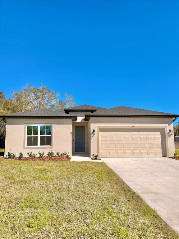132 W PRAIRIE STREET, Center Hill, FL 33514