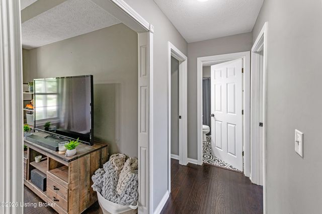 110 Quiet Spring Dr, Bardstown, KY 40004