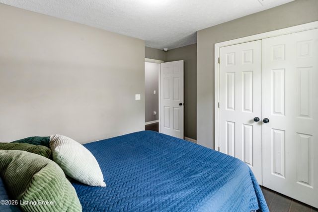 110 Quiet Spring Dr, Bardstown, KY 40004