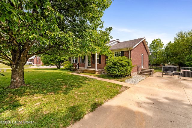 110 Quiet Spring Dr, Bardstown, KY 40004