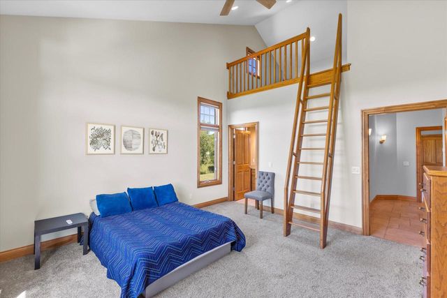 S99W33205 Genevieve DRIVE, Mukwonago, WI 53149