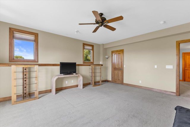 S99W33205 Genevieve DRIVE, Mukwonago, WI 53149