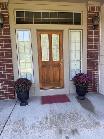 S99W33205 Genevieve DRIVE, Mukwonago, WI 53149