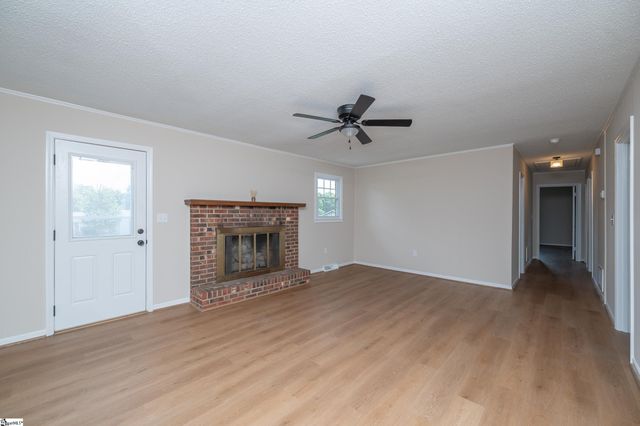 115 Wolfe Road, Greer, SC 29650