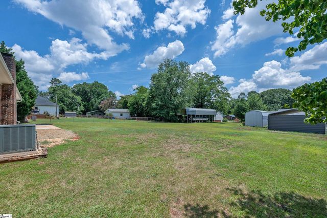115 Wolfe Road, Greer, SC 29650