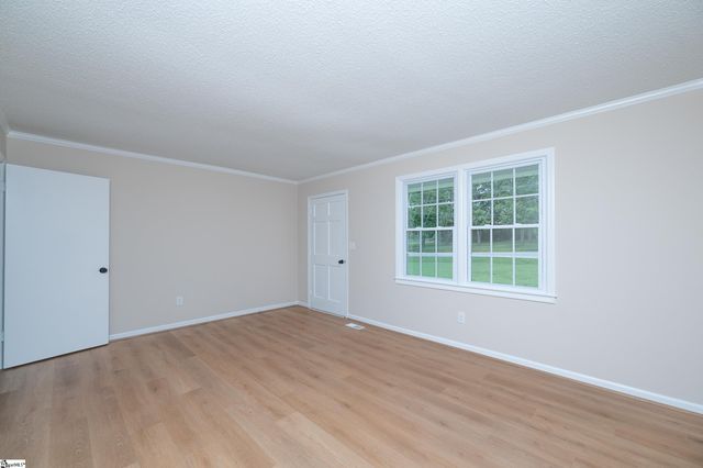 115 Wolfe Road, Greer, SC 29650