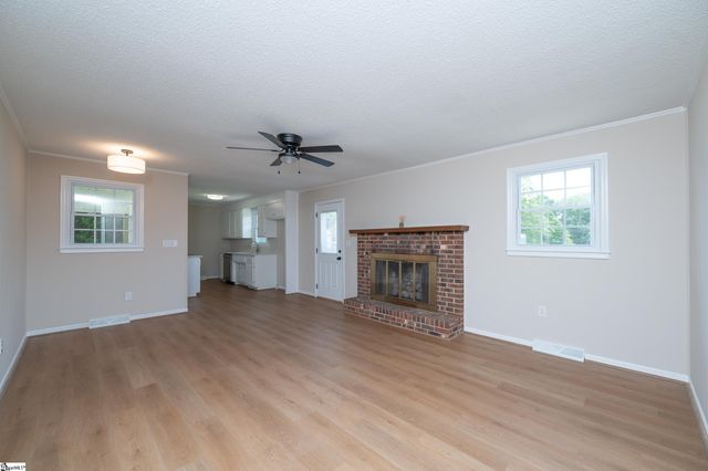 115 Wolfe Road, Greer, SC 29650