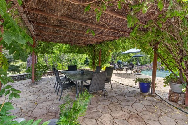 8432 Gaylor Way, Carmichael, CA 95608