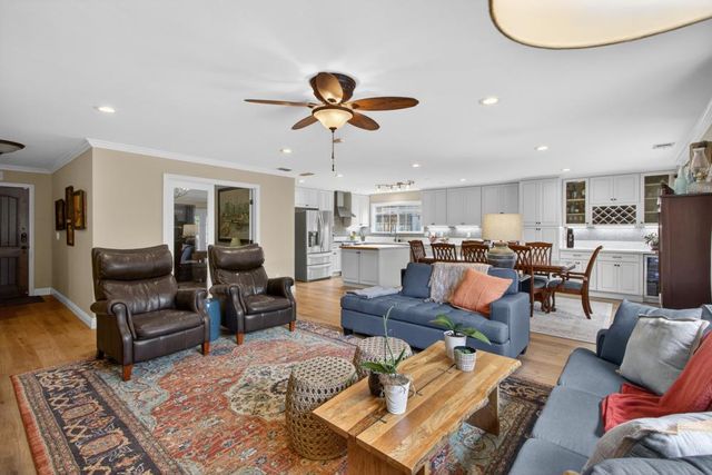 8432 Gaylor Way, Carmichael, CA 95608