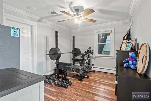 31 Leonard Avenue, West Milford, NJ 07480