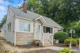 31 Leonard Avenue, West Milford, NJ 07480