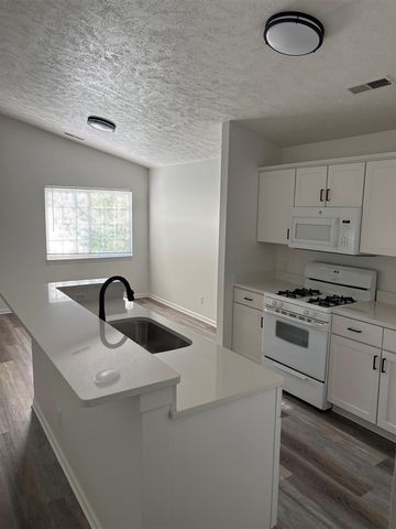 217 Hunters Lane 6, Rockford, MI 49341