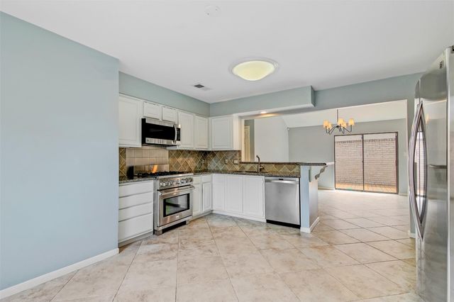 2207 Briarwest Boulevard, Houston, TX 77077