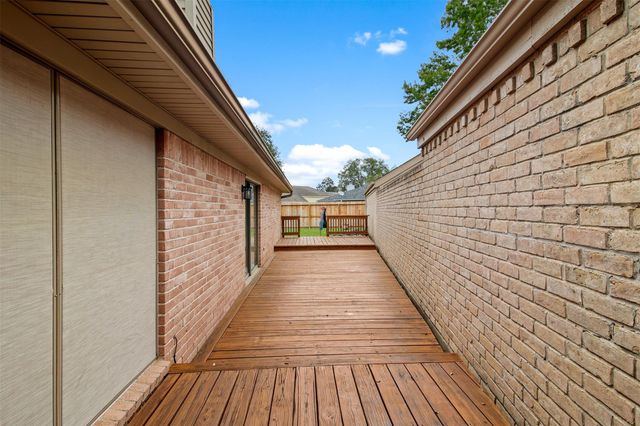 2207 Briarwest Boulevard, Houston, TX 77077