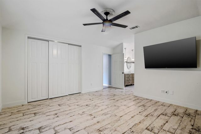 2207 Briarwest Boulevard, Houston, TX 77077