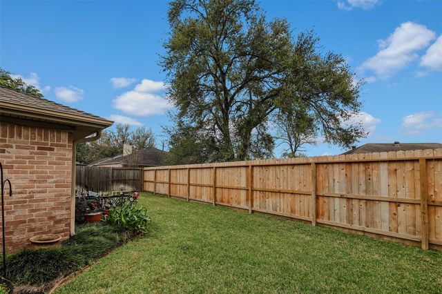 2207 Briarwest Boulevard, Houston, TX 77077