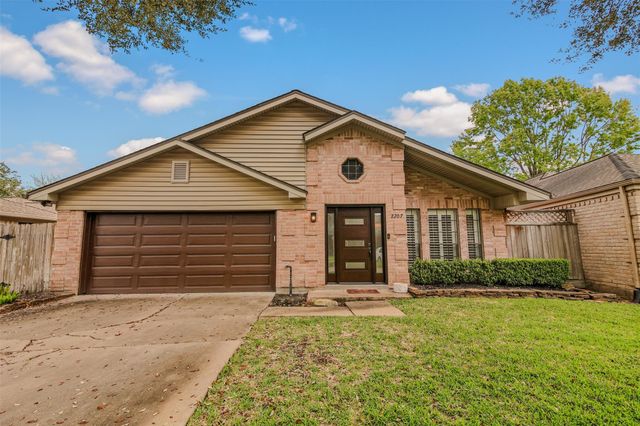 2207 Briarwest Boulevard, Houston, TX 77077