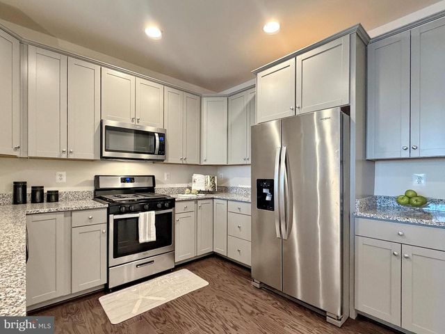 84 JOCKEY DR, La Plata, MD 20646