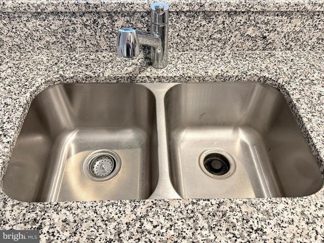 84 JOCKEY DR, La Plata, MD 20646