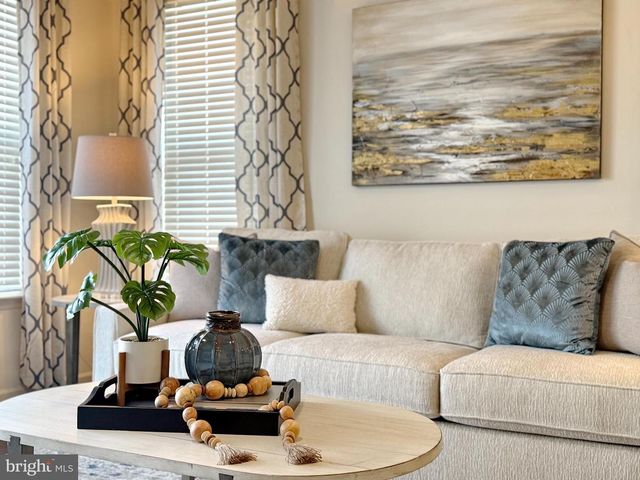 84 JOCKEY DR, La Plata, MD 20646