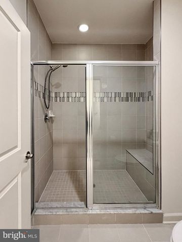 84 JOCKEY DR, La Plata, MD 20646