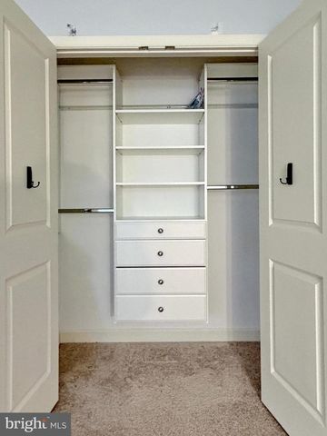 84 JOCKEY DR, La Plata, MD 20646