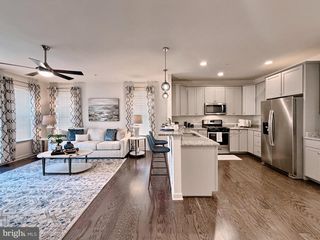 84 JOCKEY DR, La Plata, MD 20646