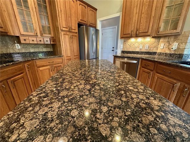 530 Pearl Cove Court, Sandy Springs, GA 30350