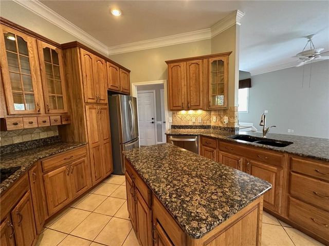 530 Pearl Cove Court, Sandy Springs, GA 30350