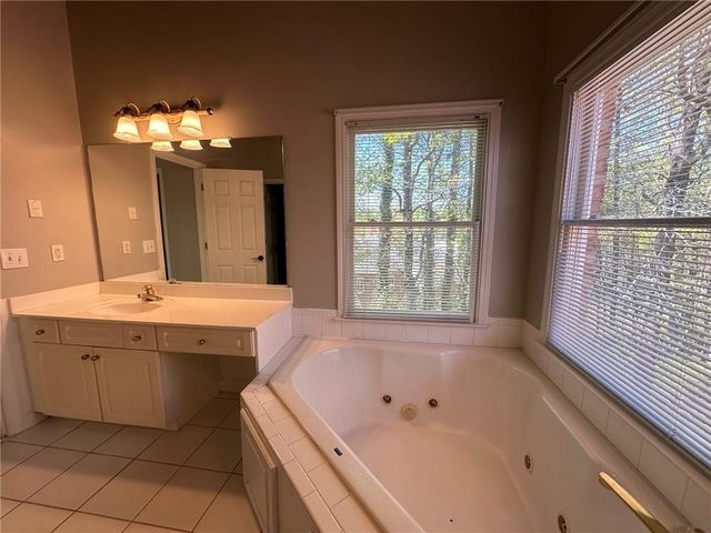 530 Pearl Cove Court, Sandy Springs, GA 30350