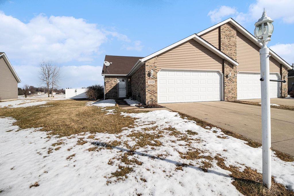 1329 California Street, Hobart, IN 46342