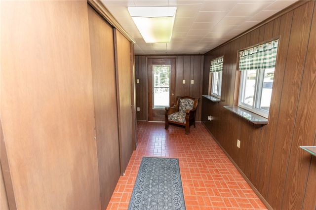 R 2220 2nd St, South Connellsville, PA 15425