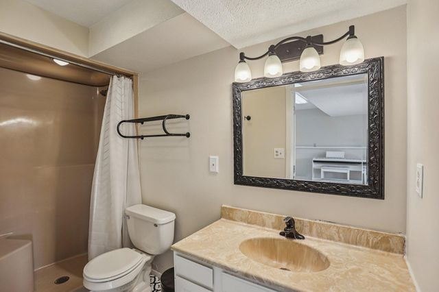 7920 W 107th Street Circle, Bloomington, MN 55438
