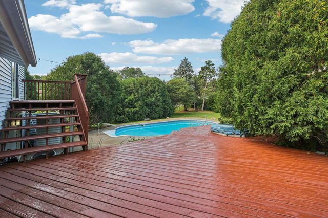 7920 W 107th Street Circle, Bloomington, MN 55438