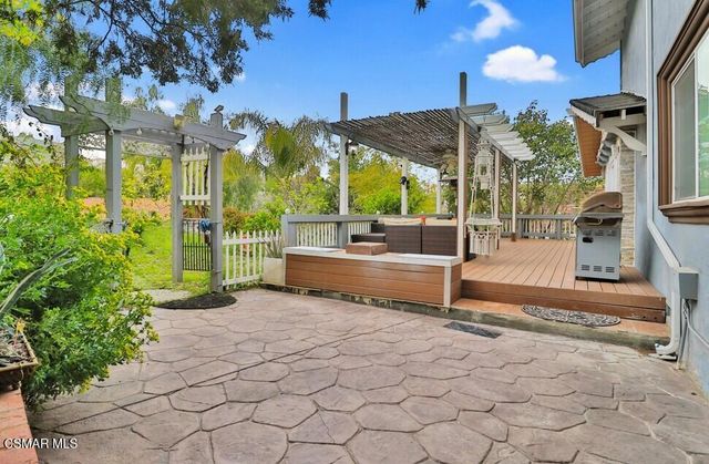5141 Elvira Road, Woodland Hills, CA 91364