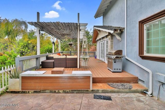 5141 Elvira Road, Woodland Hills, CA 91364