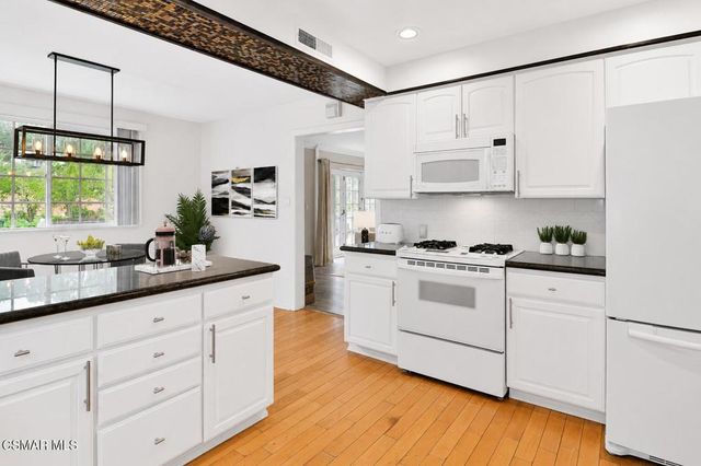 5141 Elvira Road, Woodland Hills, CA 91364