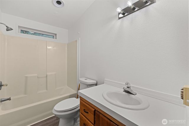 35952 Stackpole Road, Ocean Park, WA 98640